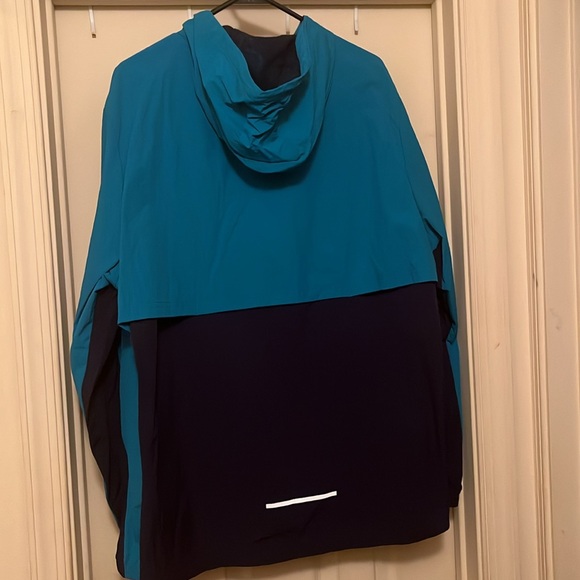 Asics Windbreaker Jacket - Picture 2 of 5